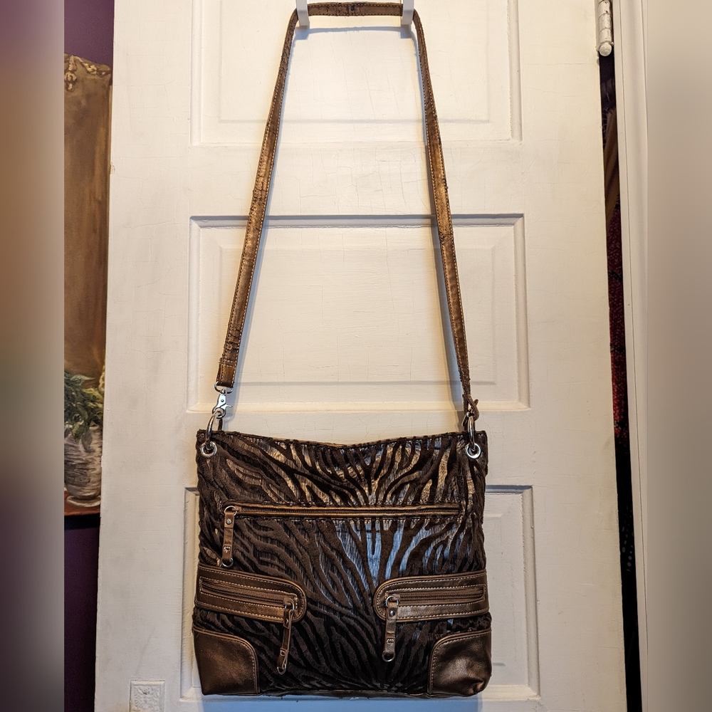 Metallic Zebra Purse - Picture 7 of 12